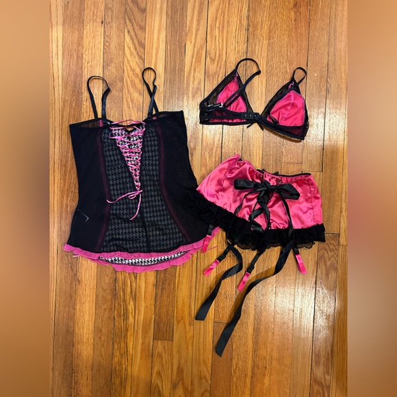 Bundle of Lingerie - Picture 2 of 7